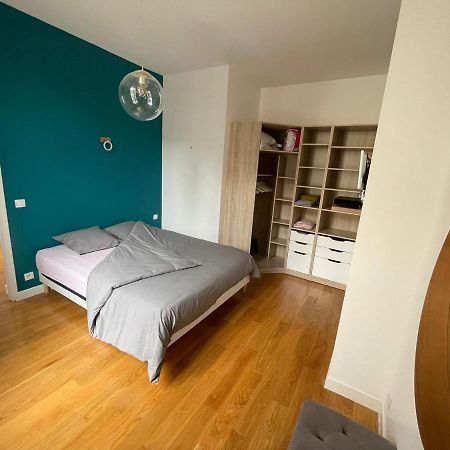 Apartamento Le Logis Des Remparts - Hyper Centre Compiègne Exterior foto